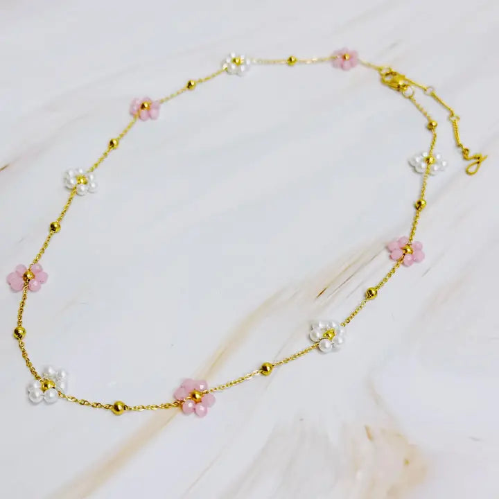 Pearl & Glass Glass Bead Flower Necklace